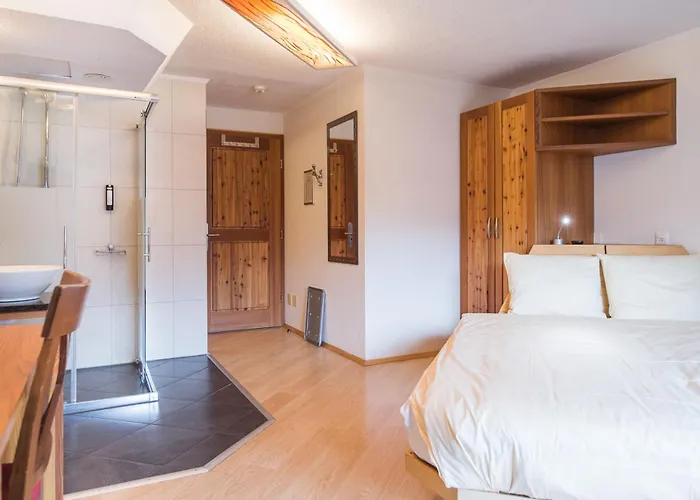 Rising Sun Apartment *